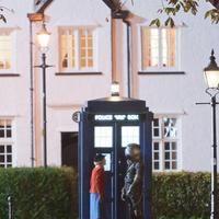Matt Smith as Doctor Who filming the Christmas Special | Picture 87430
